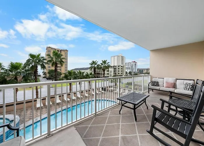 Apartment Crystal Tower 207 By Youngs Suncoast *