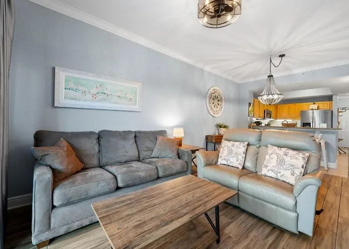 Apartment Crystal Tower 207 By Youngs Suncoast